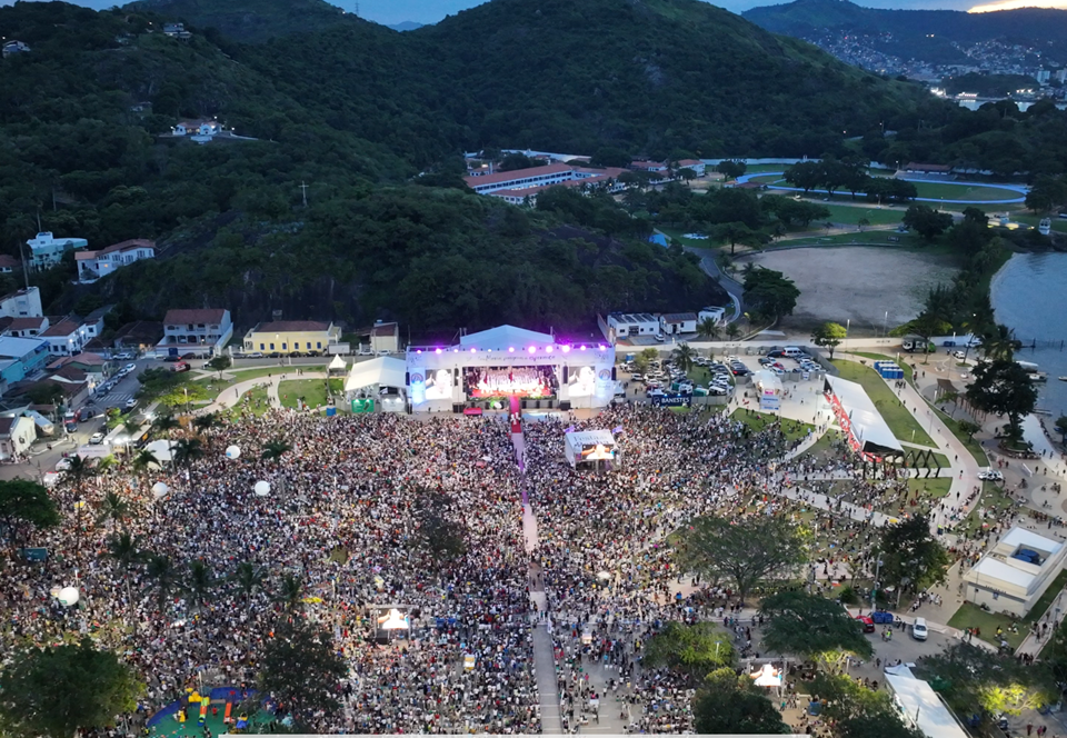 capa matéria pesquisa Festa da Penha